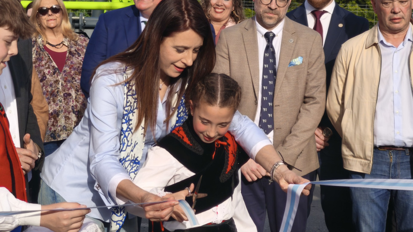 La conselleira María José Gómez participó en la inauguración de la Moexmu