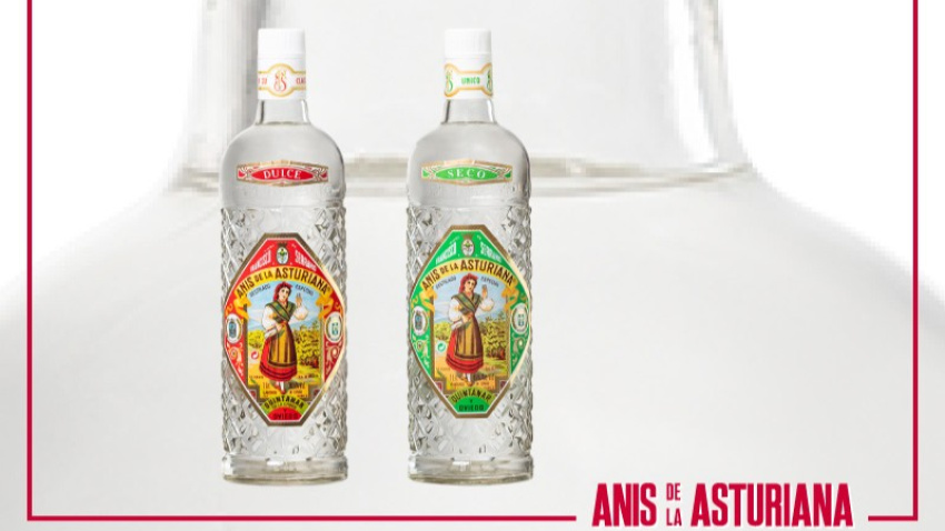Botellas de Anís de La Asturiana