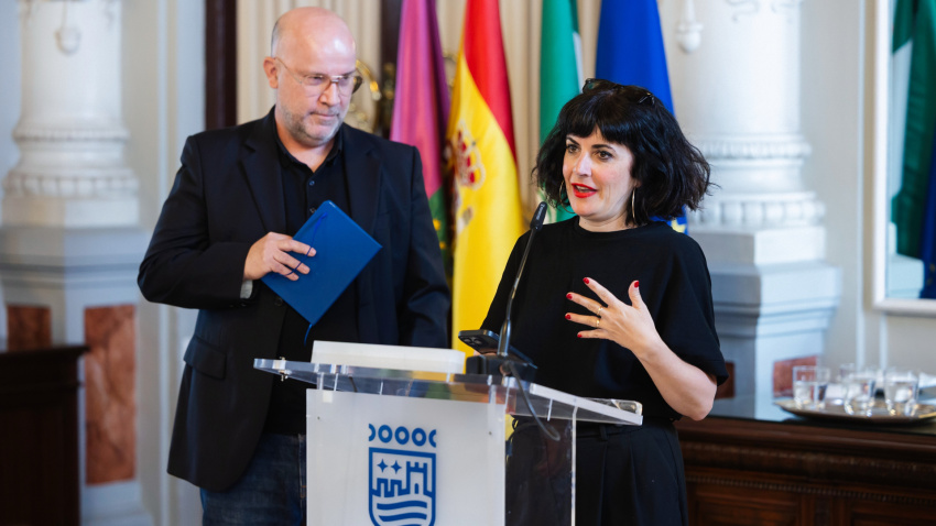 Noelia Clavero presidenta de la Feria del Libro
