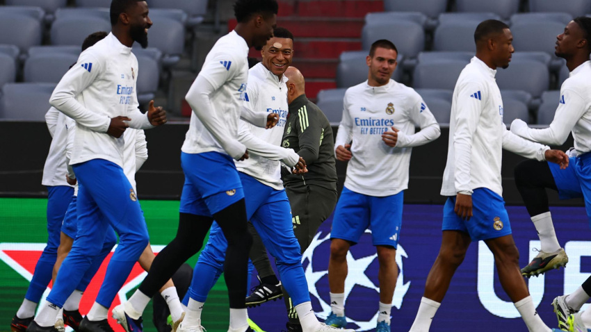 Kylian Mbappé, del Real Madrid, asiste a la sesión de entrenamiento del equipo en Múnich, Alemania, el 14 de abril de 2026. El Real Madrid se enfrentará al Bayern de Múnich en el partido de vuelta de los cuartos de final de la Liga de Campeones de la UEFA el 15 de abril en Múnich.