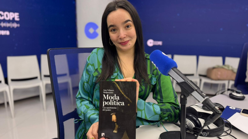 Ana Velasco, historiadora, presenta su libro 'Moda política'