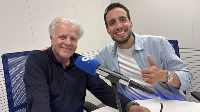 Nicolás Luca de Tena con José Ángel Cuadrado durante su entrevista en Lo que viene