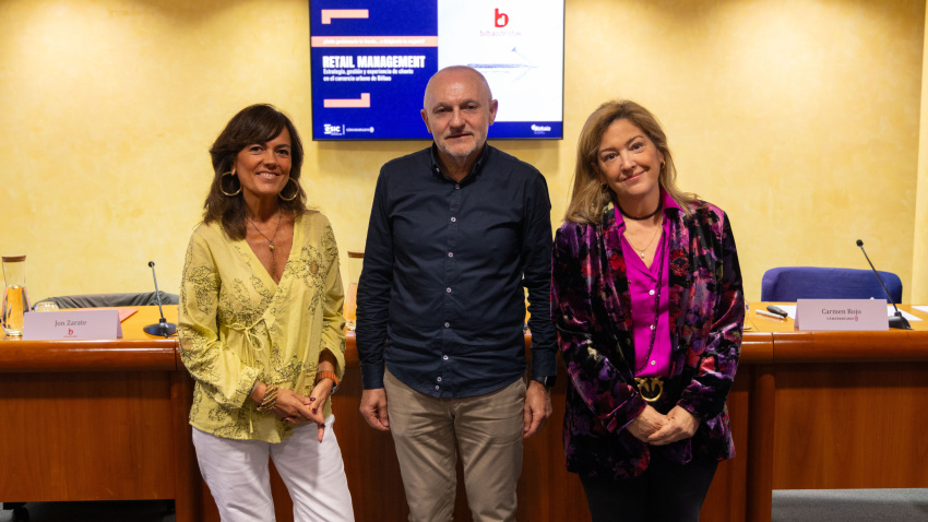Jon Zarate, director de bilbaoDendak, Carmen Rojo, directora de formación  de Camara de Comercio y del Campus ESIC y Cristina Mugica , directora de competitividad  de la DFB