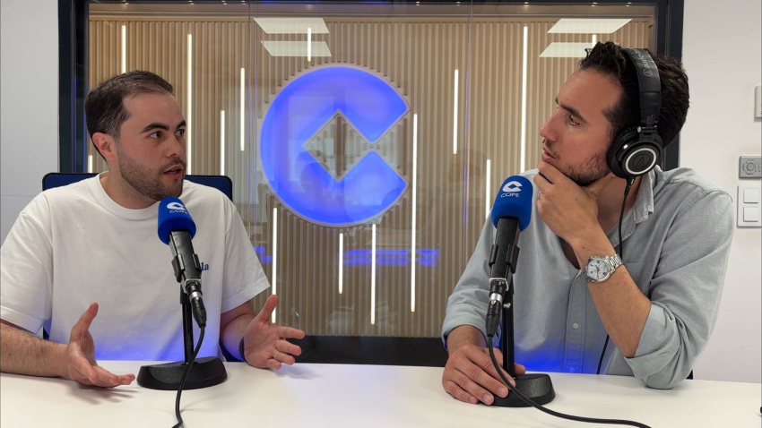 Hicham El Afed durante la entrevista con José Ángel Cuadrado en Lo que viene