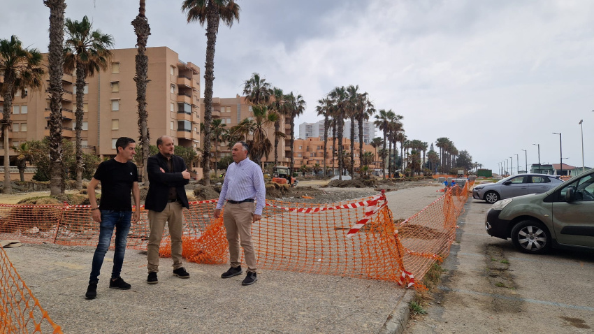 Salobreña transforma su paseo marítimo: un espacio más verde y abierto al mar