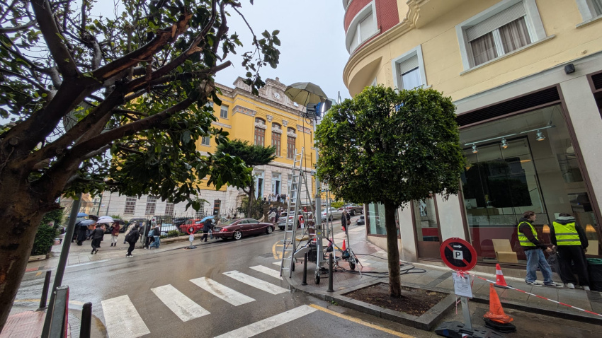 El rodaje tiene lugar entre las calles San José y Santa Clara, frente al Instituto Público