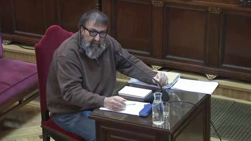 El exasesor ministerial Koldo García durante su declaración como acusado en el juicio de las mascarillas en el Tribunal Supremo, a 30 de abril de 2026, en Madrid (España).- EUROPA PRESS