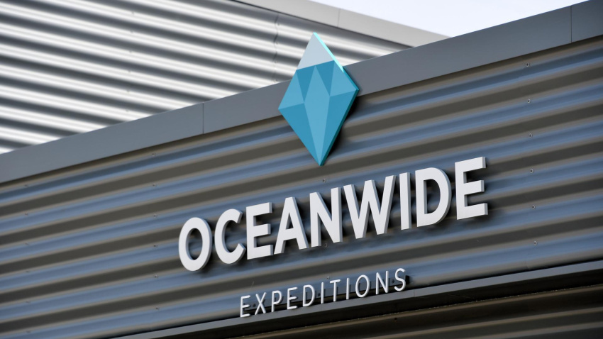 El logo de la compañía Oceanwide Expeditions que opera el MV Hondius