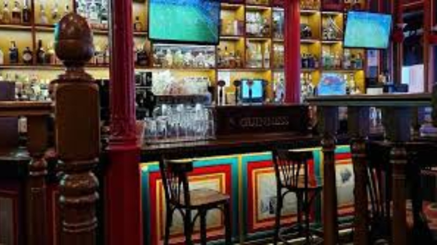 Pub  Sherlock Holmes