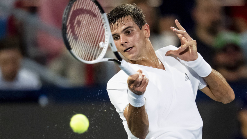 Rafa Jódar se clasificó para los octavos de final del Másters 1.000 de Montreal.