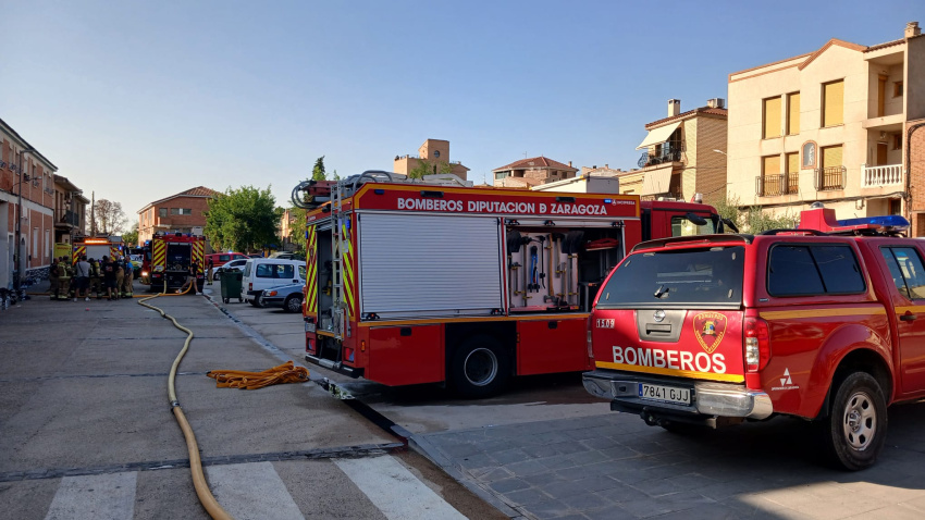Los bomberos de la DPZ se han encargado de sofocar el incendio.