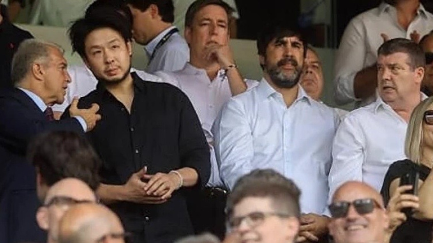 Kiat se fue a Singapur con la idea de destituir a Corberán y Gourlay