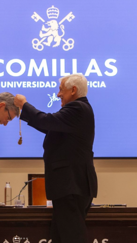 Toma de posesión del nuevo rector, Antonio Allende.