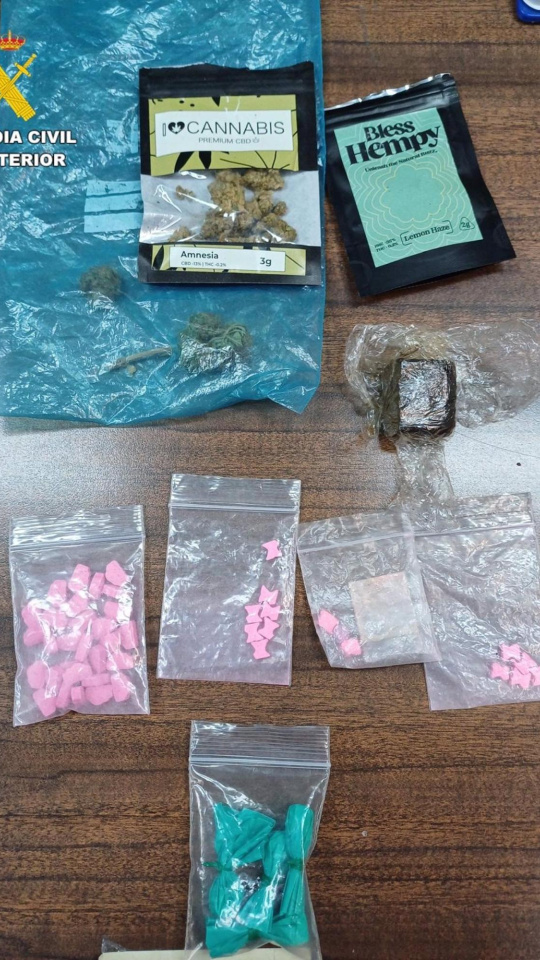 El alijo hallado por la Guardia Civil