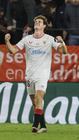 Manu Bueno celebrando el gol