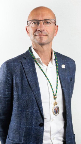 Gonzalo Muíños, de momento portavoz del grupo municipal socialista en el Concello de Santiago