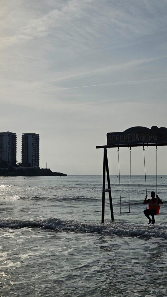 Columpio acuático de Oropesa