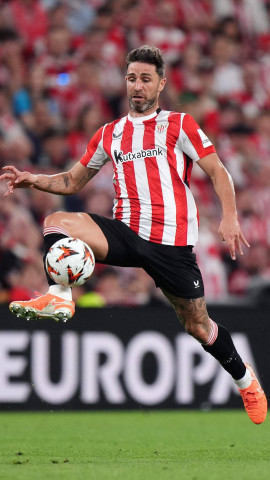 Yeray Álvarez jugando un partido con el Athletic