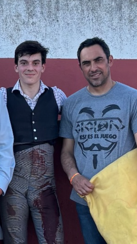 Sergio Rollón junto a su apoderado Luis González
