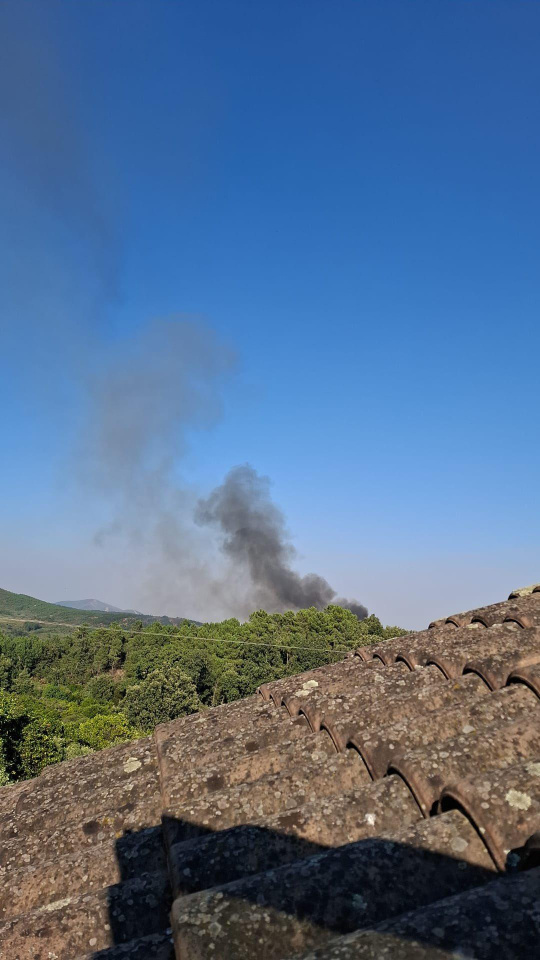 Declarado un incendio forestal en Acebo, en plena Sierra de Gata