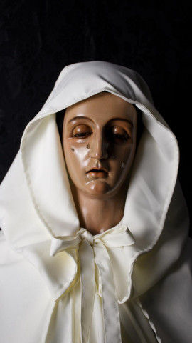 Vuelve la Virgen de las Angustias a su ermita de Motril más preciosa que nunca