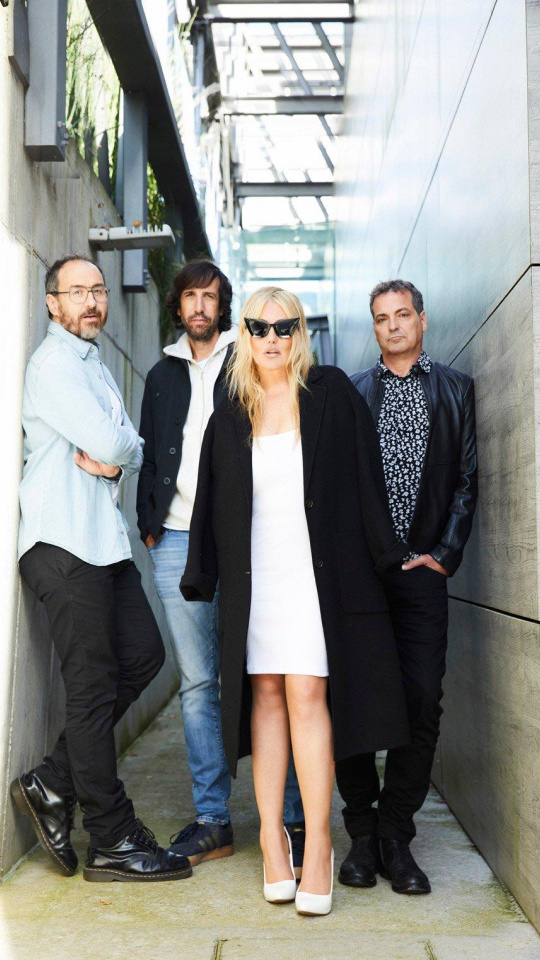 Promoción del regreso del grupo con Amaia Montero y sin Pablo Benegas