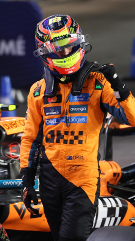 Óscar Piastri celebra su pole en Catar