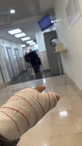 Así terminó la mano de María del Carmen Romero tras el combate