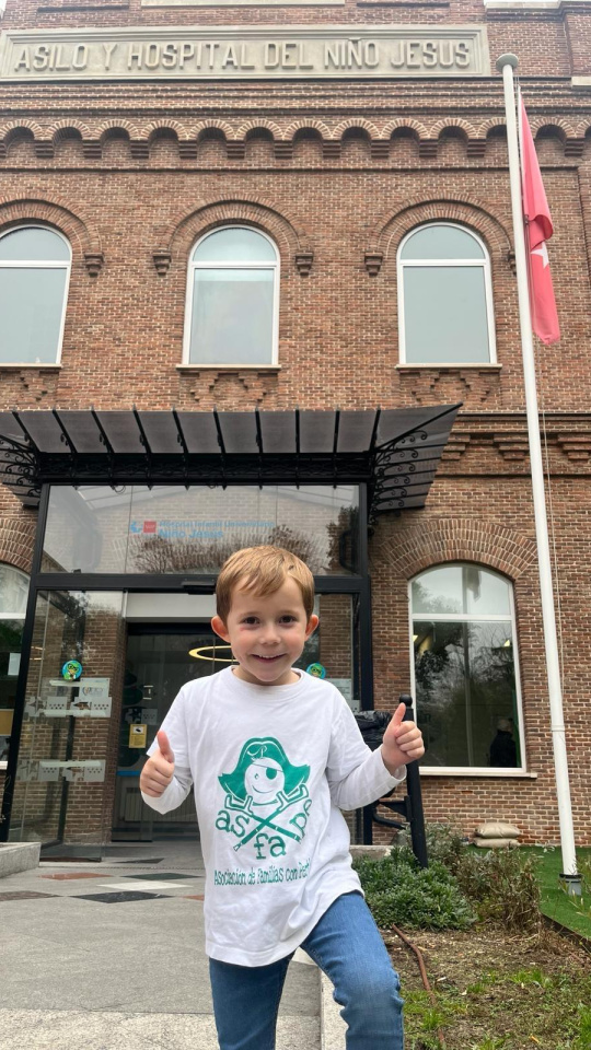 Sergio Liébana, el niño de 8 años que sufre la enfermedad de Perthes en León