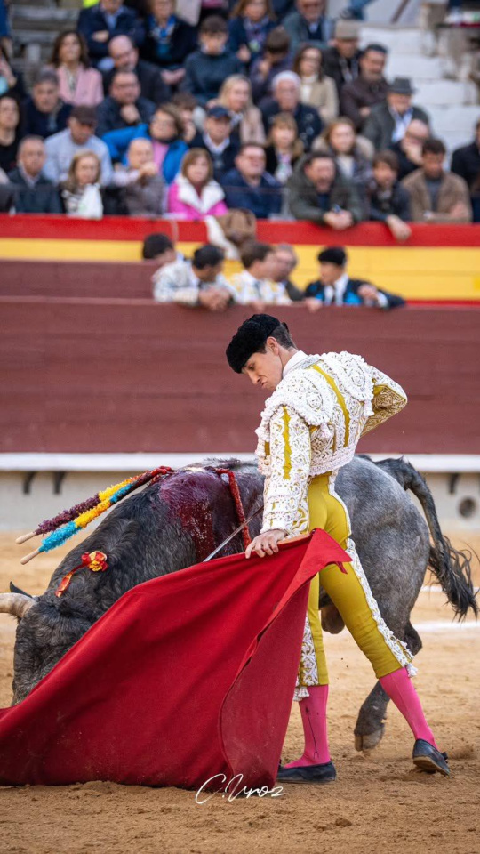 Natural de Ginés Marín durante su faena al cuarto toro de La Quinta