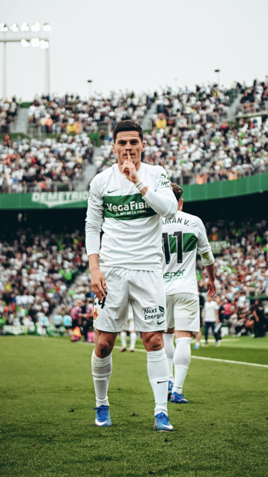 Cepeda celebra su gol, en el Elche - Valencia