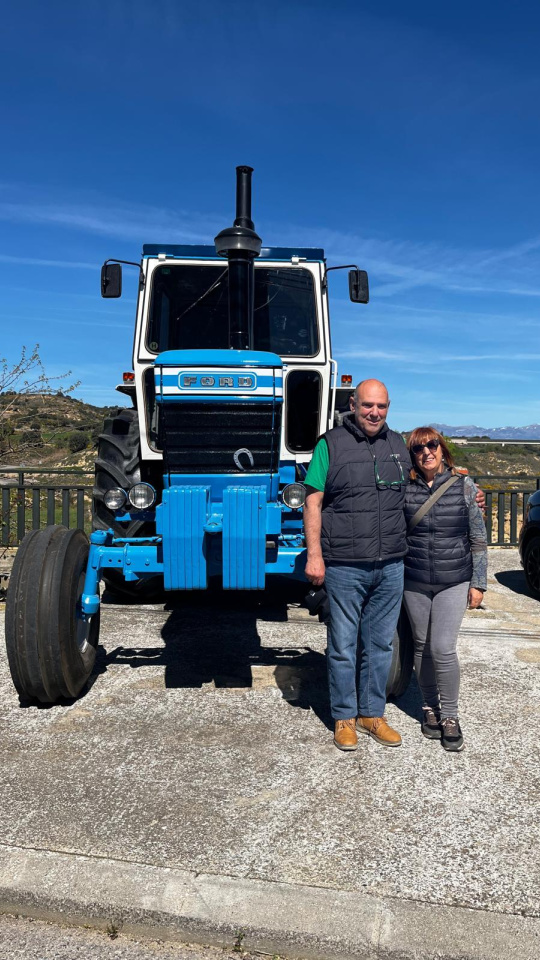 Eugenio e Isabel comparten la pasión por el tractor