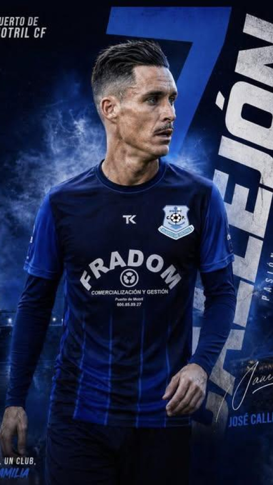 José Callejón con la camiseta de su nuevo equipo