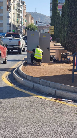 Instalación de sensores para la medición de la contaminación del tráfico