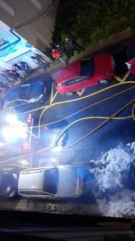 Los bomberos de Narón actuando en la zona