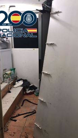 Imagen de la puerta de una de las viviendas