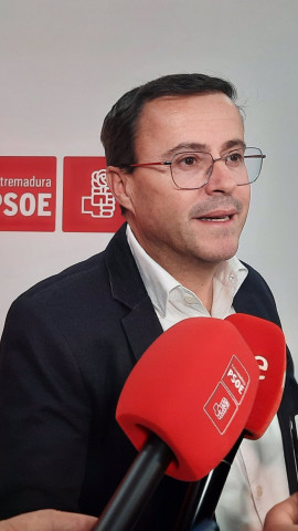 El secretario general del PSOE extremeño, Miguel Ángel Gallardo