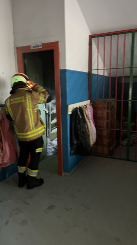 Incendio en un cuadro eléctrico del colegio Virgen de la Antigua de Almuñécar
