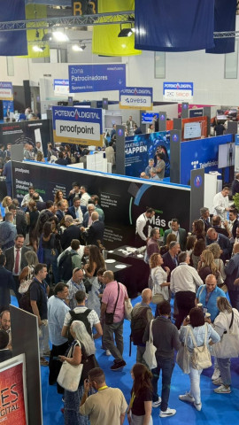 Extremadura abre la puerta a nuevos escritores con una decena de talleres literarios