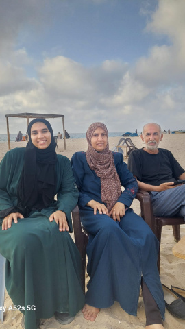 Los padres de Fayad y una de sus hermanas, bloqueados en Gaza sin poder salir de la frontera