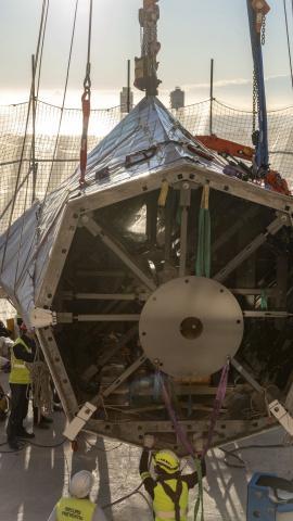 Avanza la instalación de la cruz de la torre de Jesucristo con los dos primeros brazos horizontalesLa Sagrada Familia ha empezado a instalar este martes las piezas que forman parte de la cruz de la torre de Jesucristo, ha informado la basílica en un comunicado.POLITICA PEP DAUDE