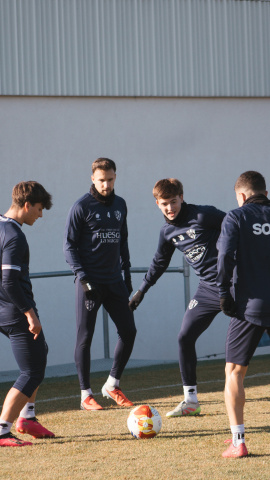 Imagen del entrenamiento del Huesca