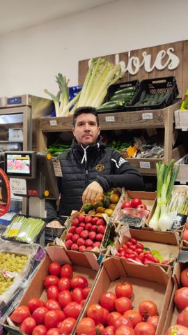 Benito Beltrán al frente de Frutería Sabores