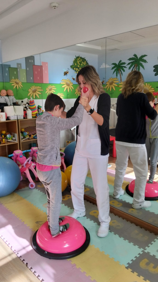 Los alumnos han recorrido servicios clave como Urgencias, Fisioterapia y el área de Pediatría.