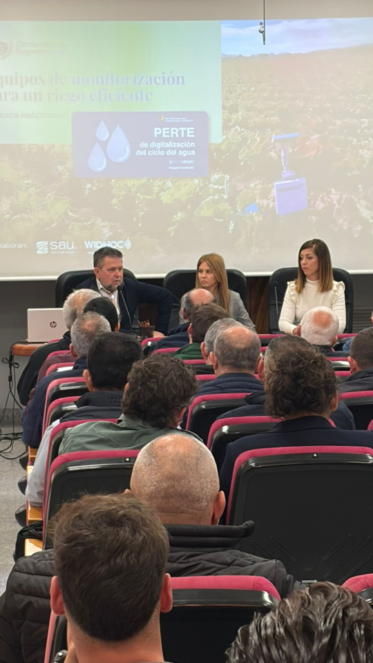 El presidente de la Comunidad de Regantes de Lorca, Juan Marín, interviene durante las jornadas