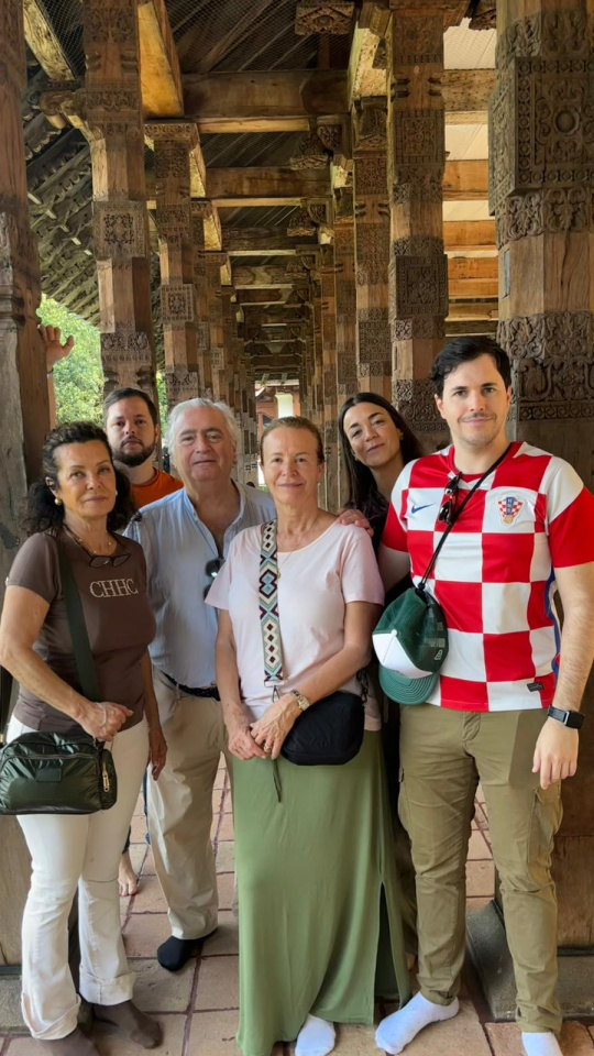 Celso del Castillo y su familia atrapada en Sri Lanka sin poder volver a su casa en Toledo