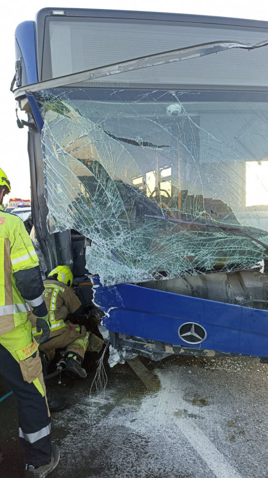 Imagen del autobús siniestrado