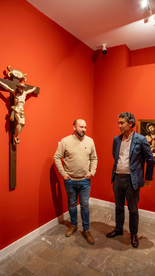 Exposición De lo Terrenal a Lo Divino