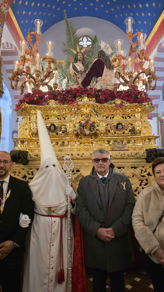 El alcalde de Guadix, Jesús Lorente, desea una buena Semana Santa a cofrades y ciudadanía en general