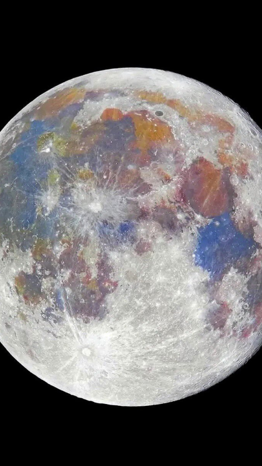 La Luna fotografiada por la Artemis II